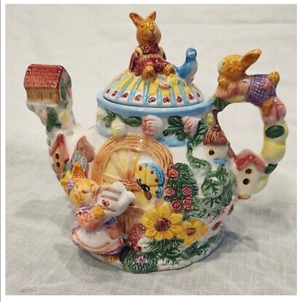 Vintage Tea Pot